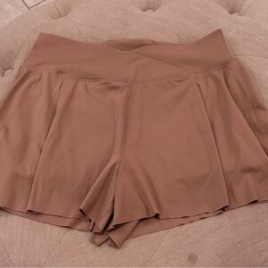 Yogalicious Lux Meredith High Rise Shorts, NWOT